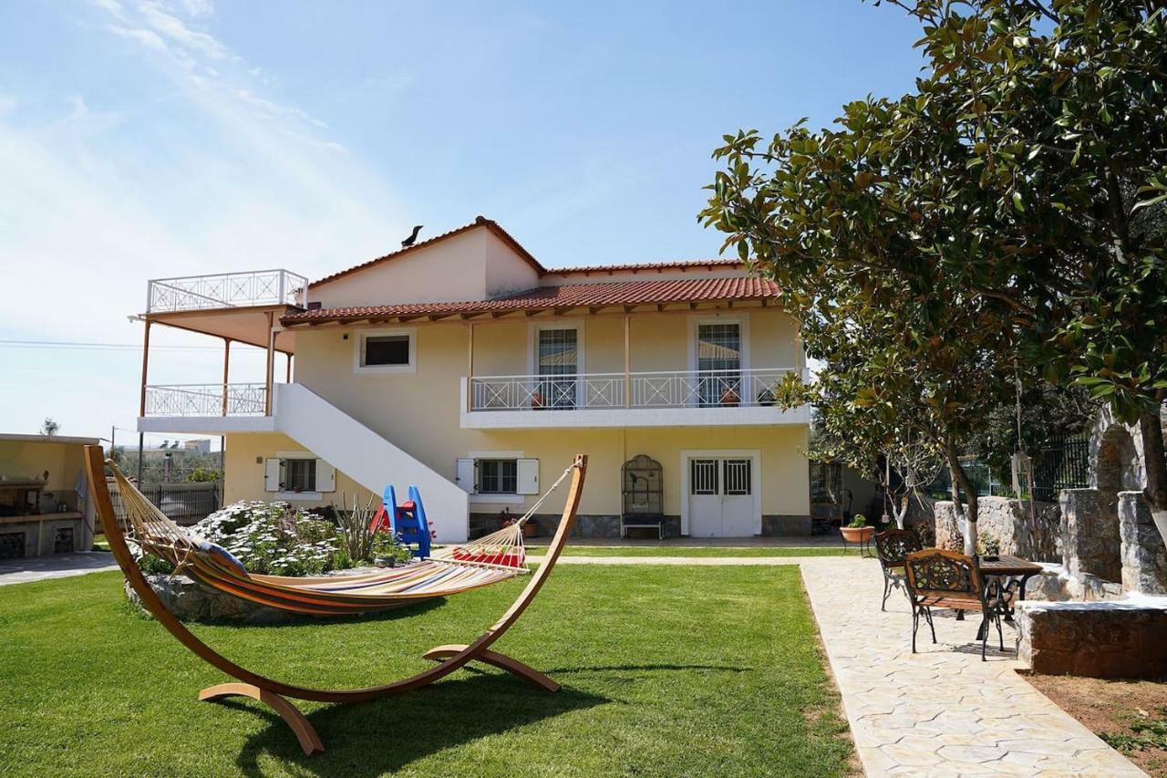 Eleni'S Holiday Home Каламата Экстерьер фото